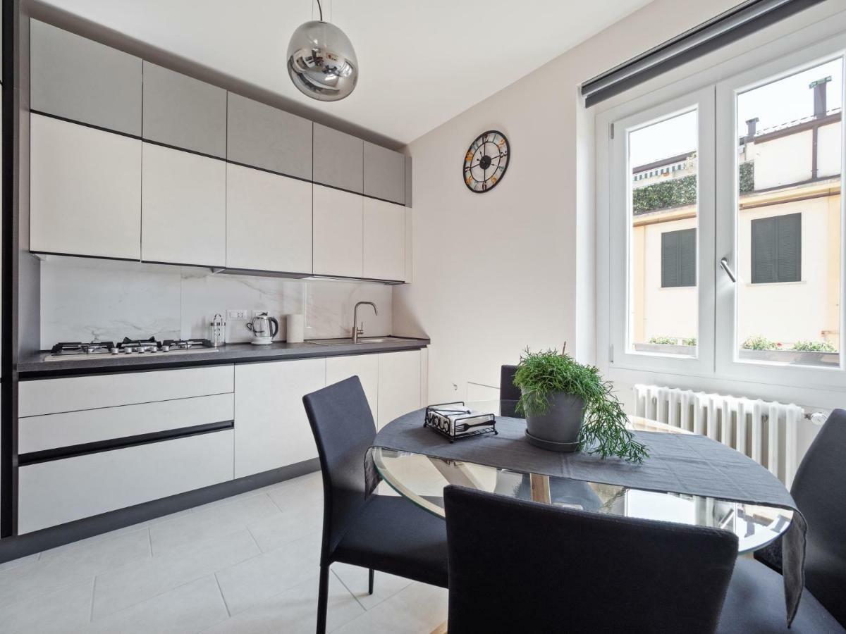 Appartamento Ugolini Milano ภายนอก รูปภาพ