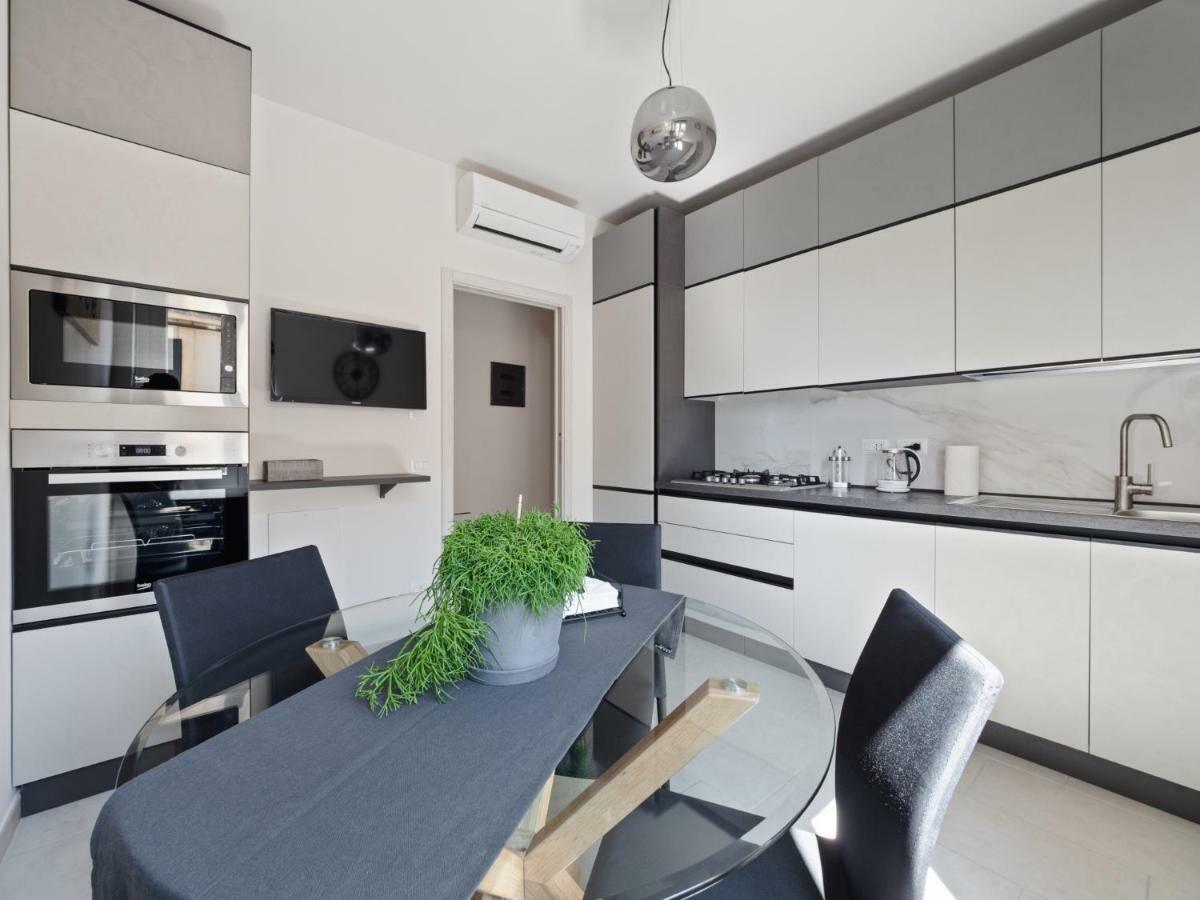 Appartamento Ugolini Milano ภายนอก รูปภาพ